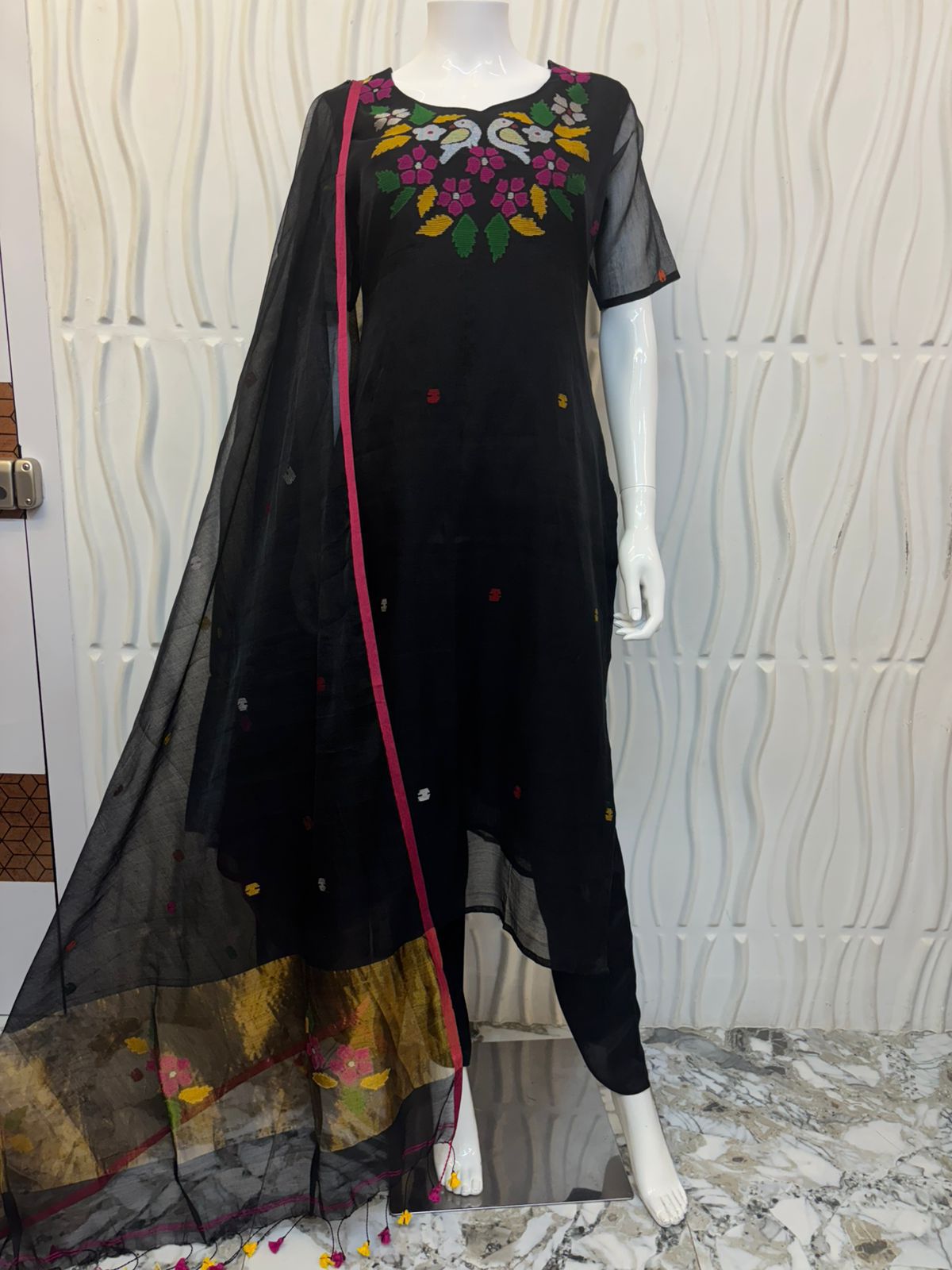 Jamdani 3-Piece Suit Set | Handloom Floral Edition Black/Pink